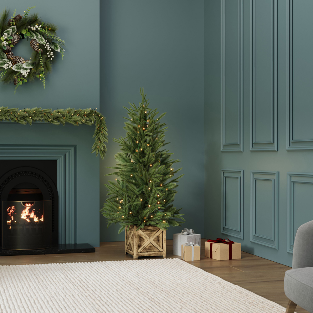 Charles Bentley Luxury Pre-Lit Faux Christmas Tree 4ft Image 6