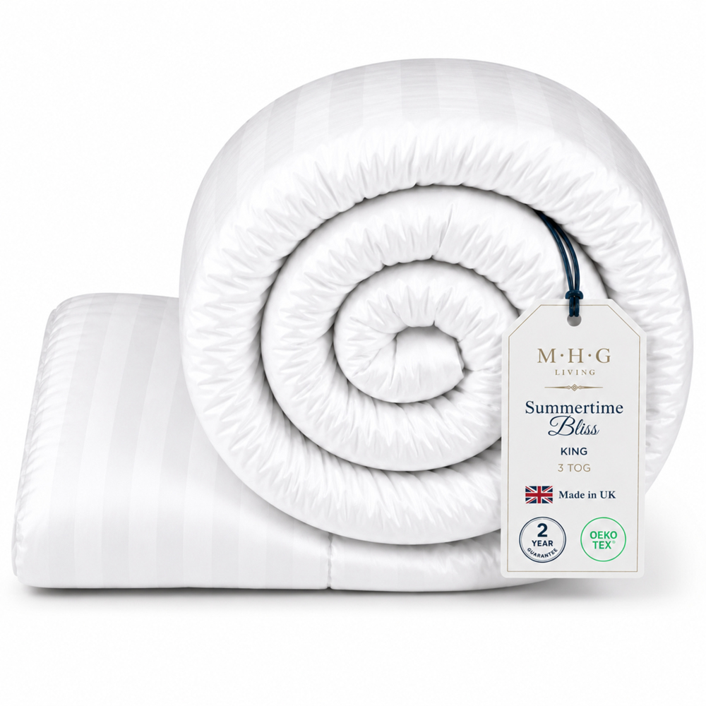 MHG Living King Size White Striped Summer Lightweight Hollowfibre Duvet 3 Tog Image 3