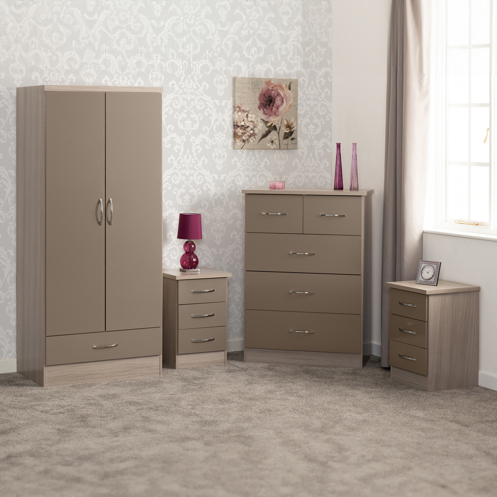 Seconique Nevada Oyster and Light Oak Effect 4 Piece Bedroom Furniture Set Image 1