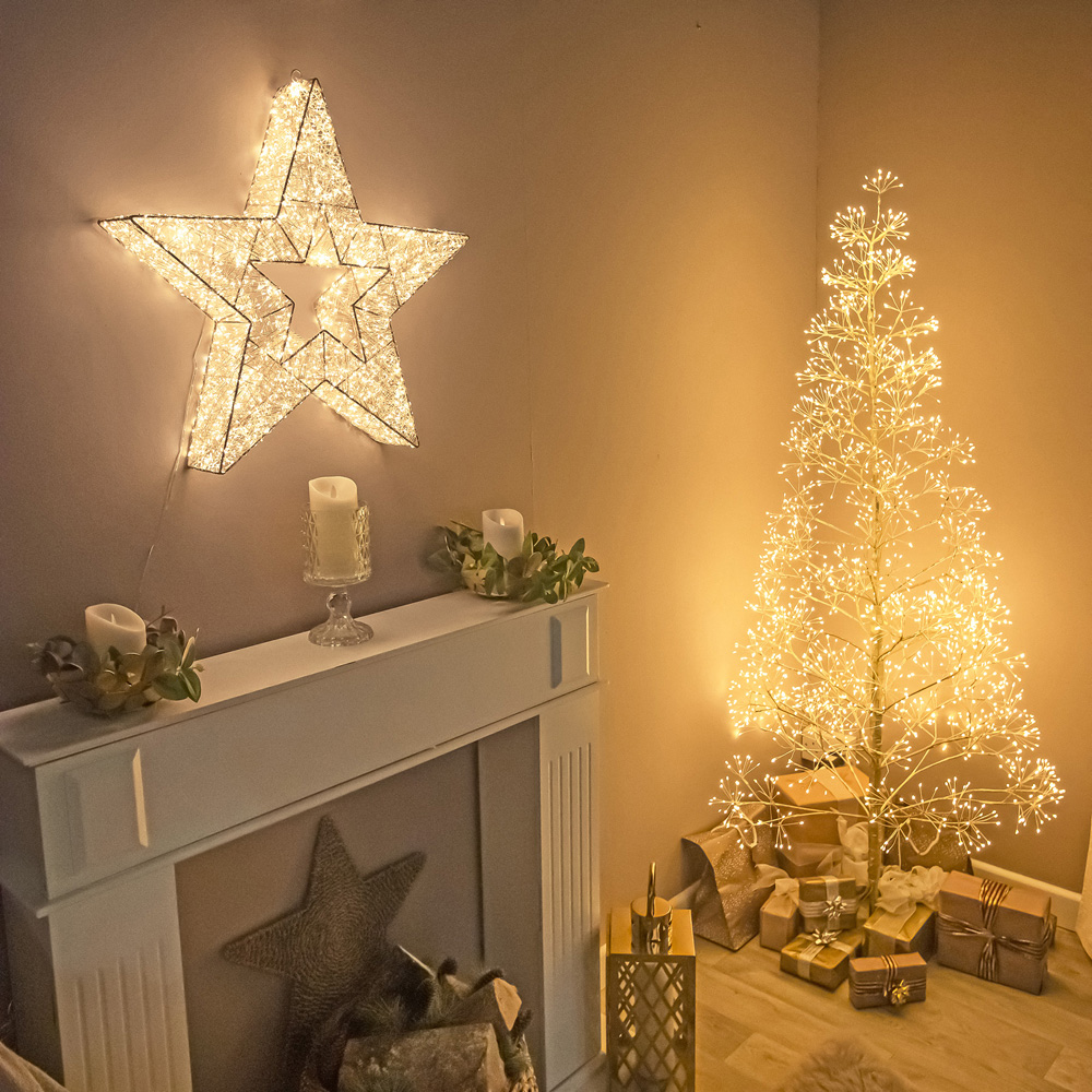 The Christmas Centre 6000 Warm White LED Micro Lights Pre-Lit Gold Light-Up Star 57cm Image 5