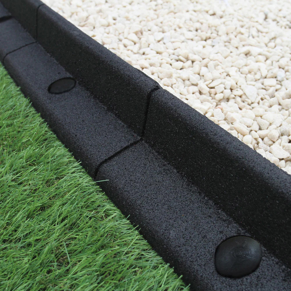 MonsterShop Black 4ft 26 Pack Flexible Lawn Edging Image 4