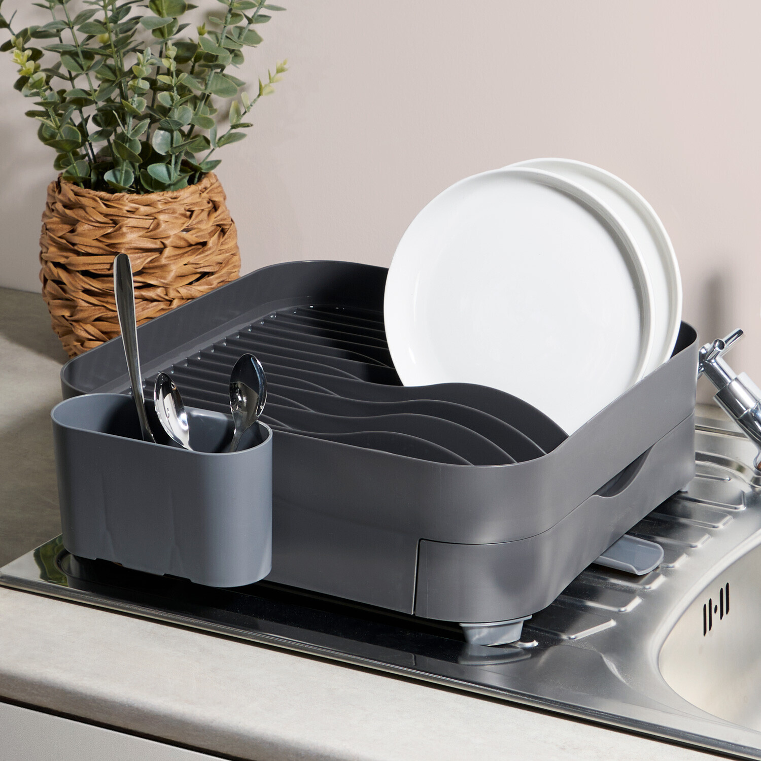 Kitchen Master Expanding Dish Rack Grey Image 3