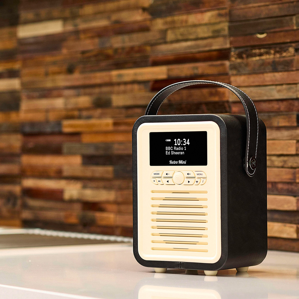 VQ Retro Mini Black DAB Digital Radio Image 3