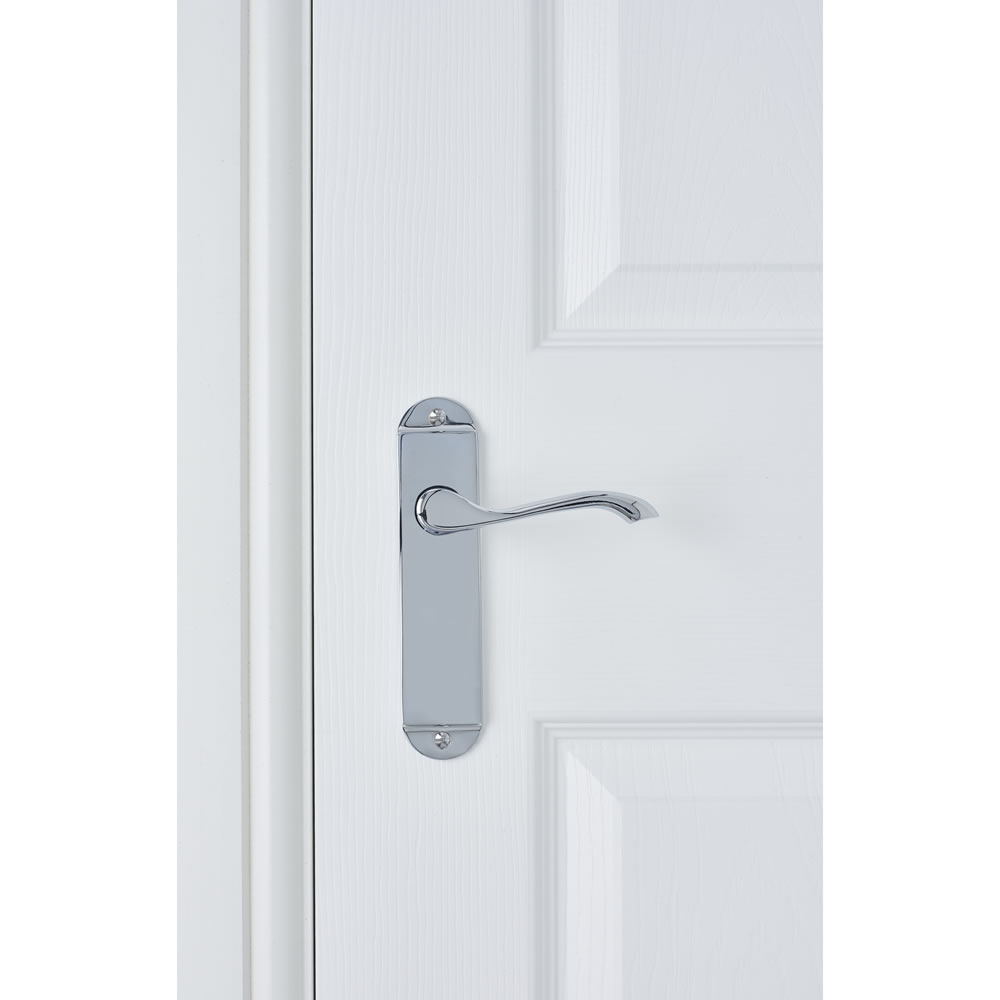 Wilko Ambassador Chrome Latch Door Handle Image 2