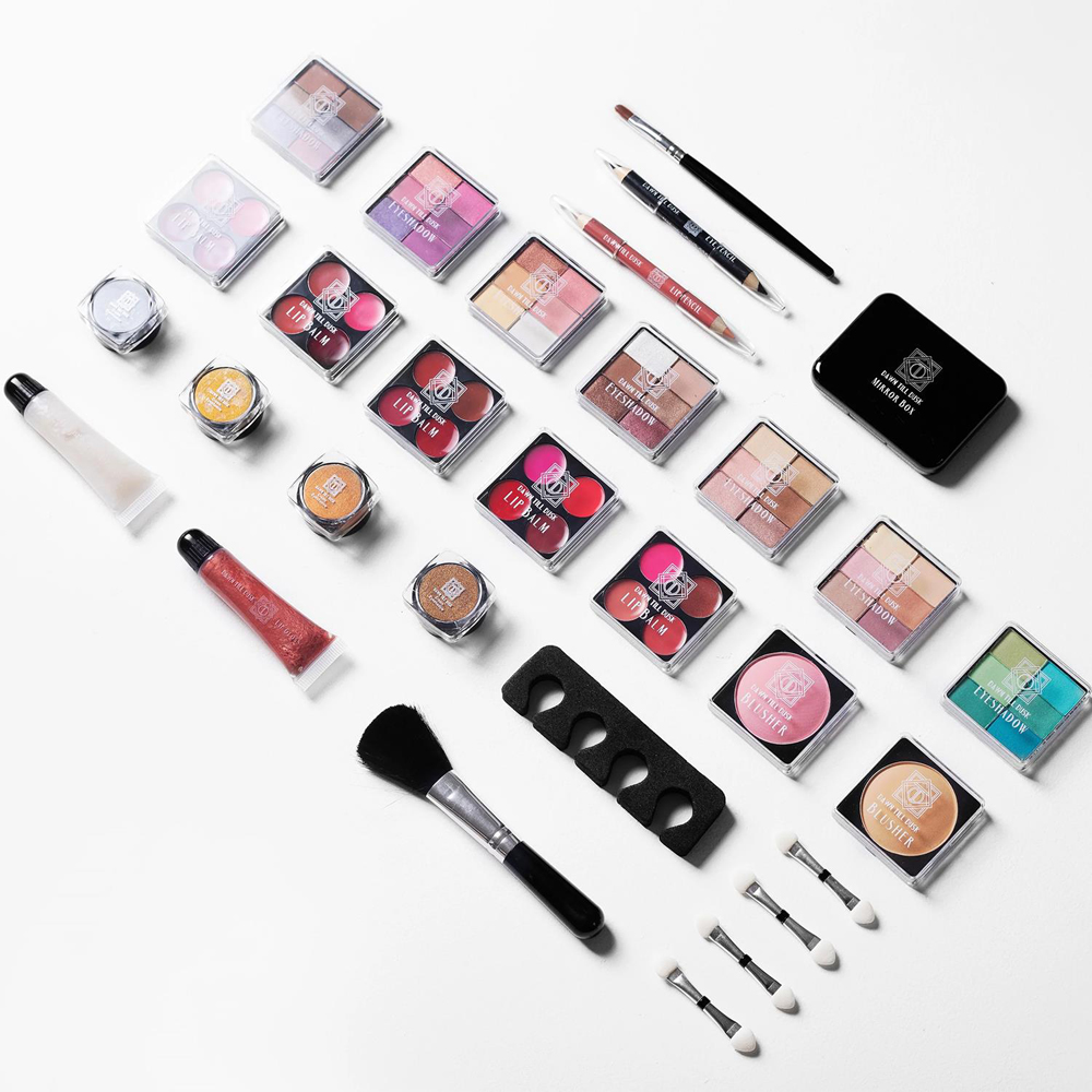 Envie Dawn Till Dusk 80 Piece Make Up Set with Silver Storage Box Image 4