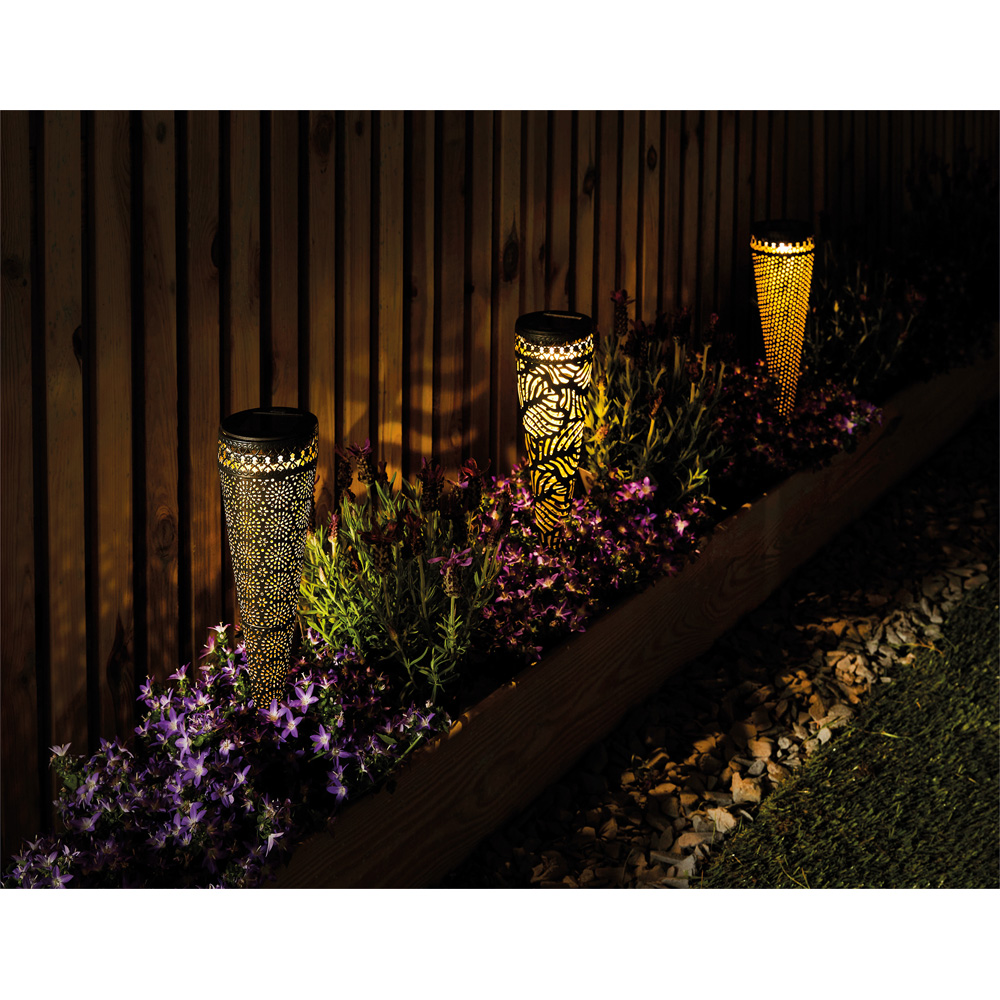 Luxform Solar Guernsey Torch Light Flower Design Image 3