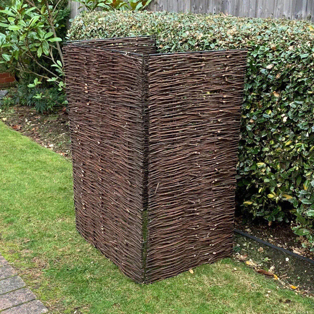 Living and Home 2.6 x 3.7ft UV Protect Wicker Outdoor Privacy Fence 81 x 115cm Image 1