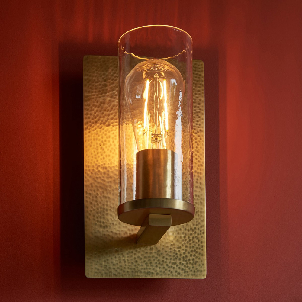 Merano Palermo Hammered Brass Plate with Textured Clear Glass Wall Lamp Image 5
