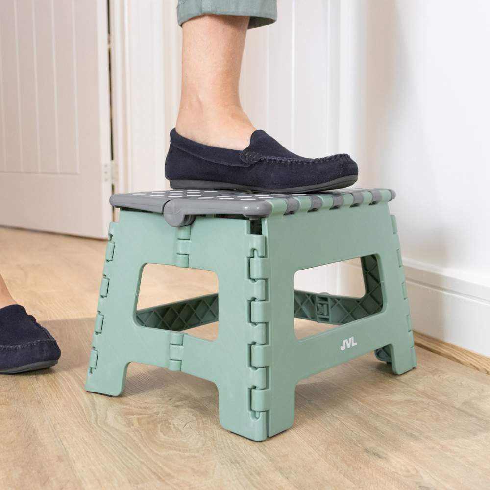 JVL Cleaning Small Green Folding Step Stool Image 2