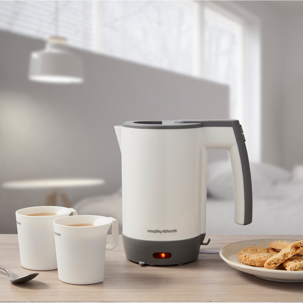 Morphy Richards 107001 500ml Travel Kettle Image 2