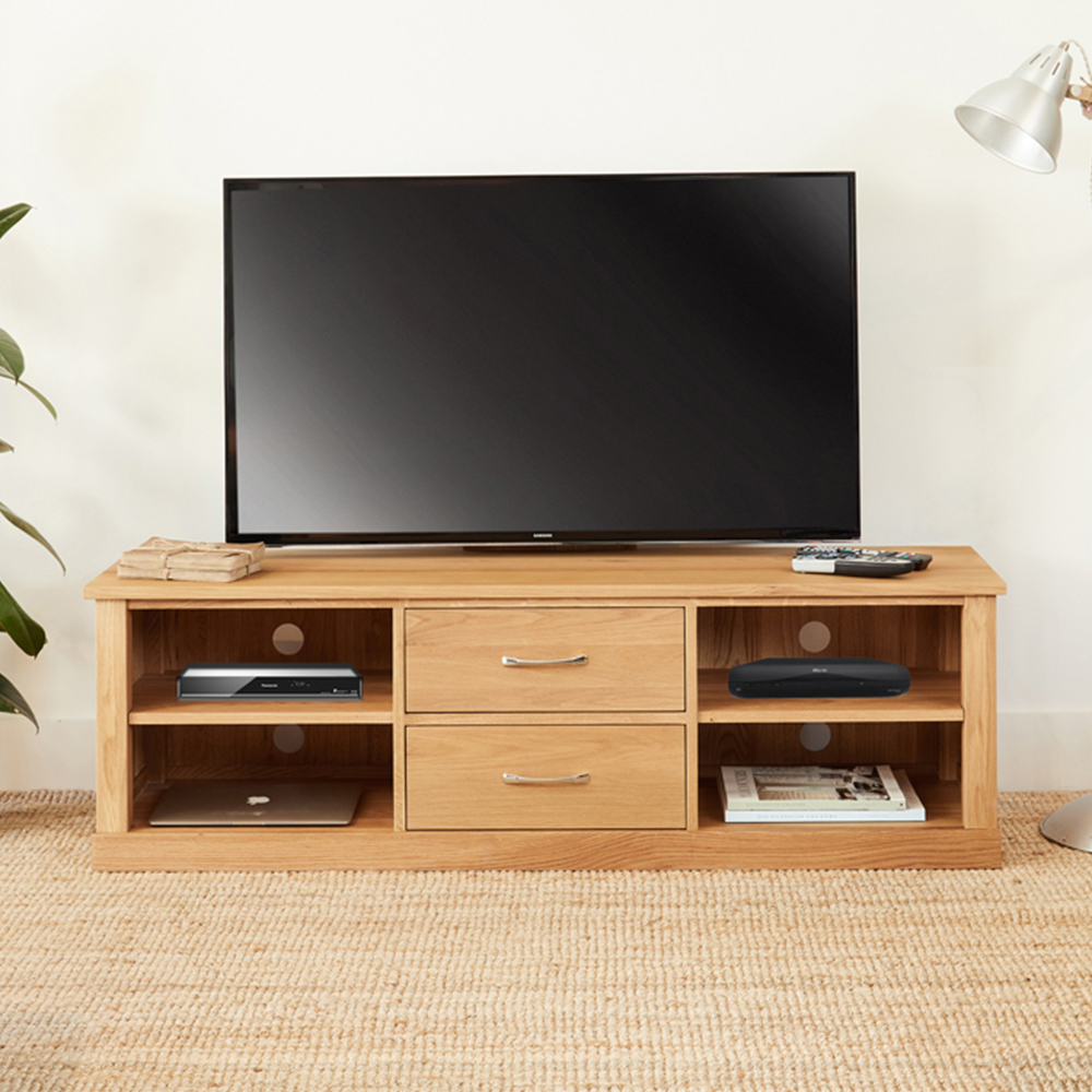 Baumhaus Mobel Oak Mounted Widescreen TV Cabinet Image 3
