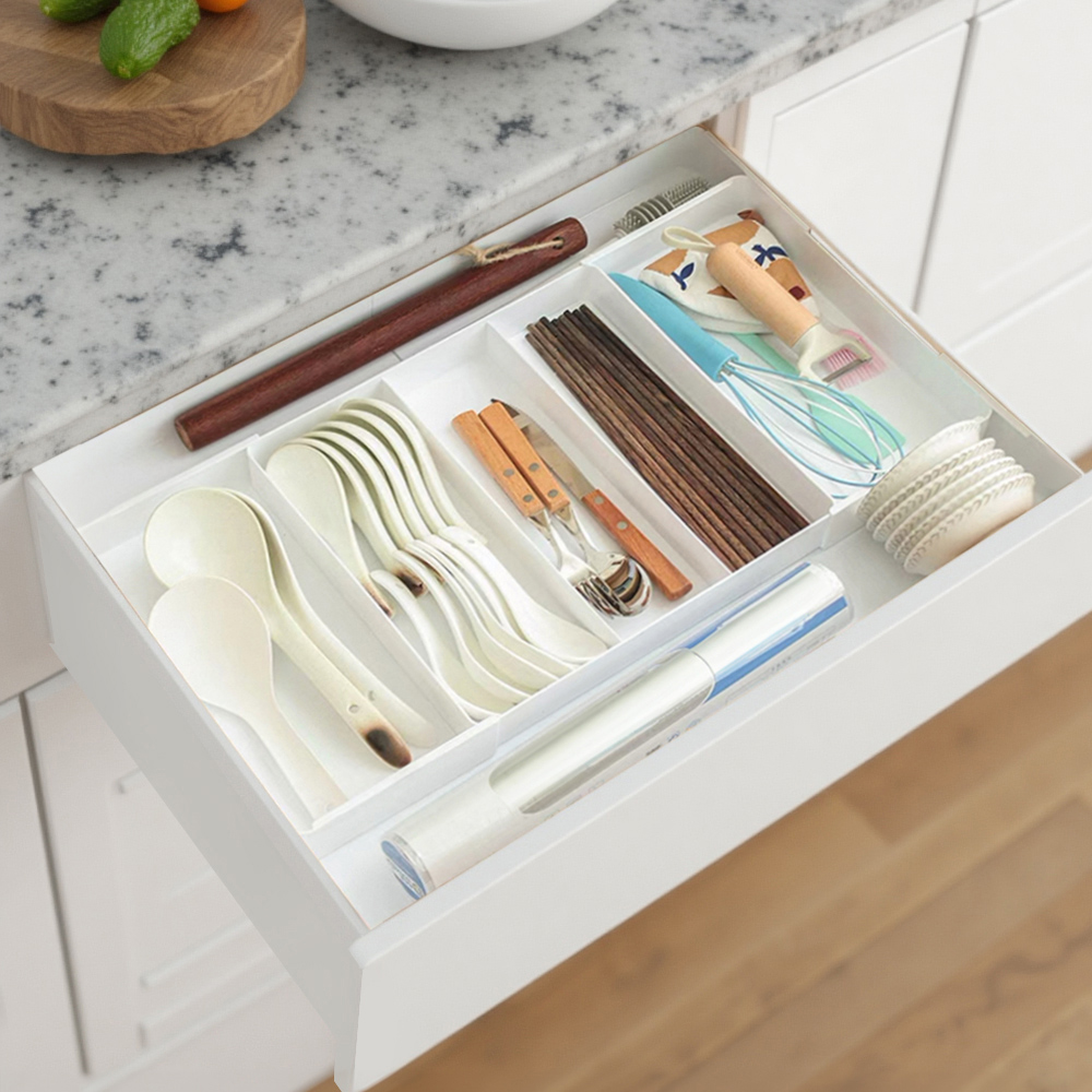 Living and Home 7 Adjustable Drawer Organiser Tray Image 2