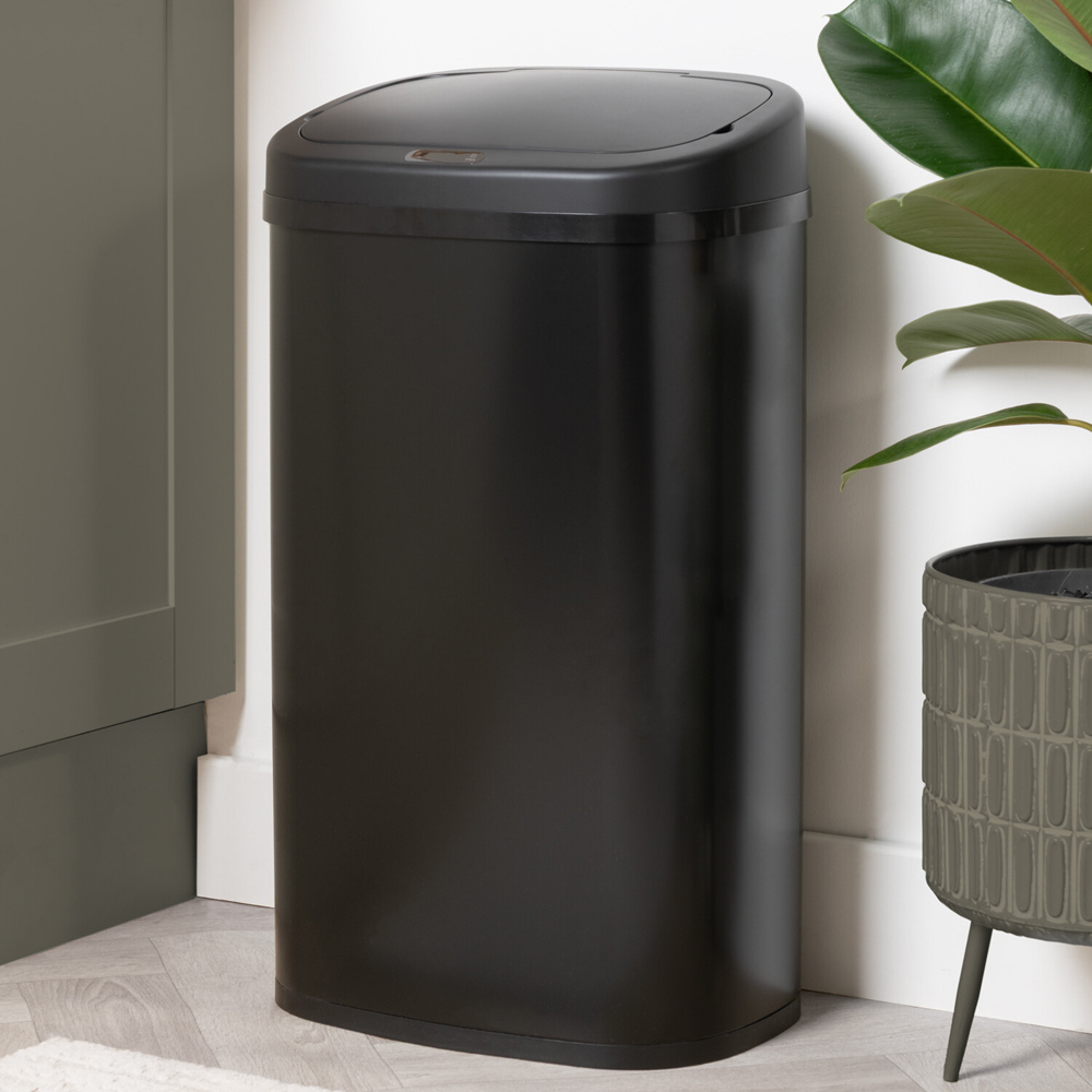 Kitchen Master Sensor Bin Black Image 2