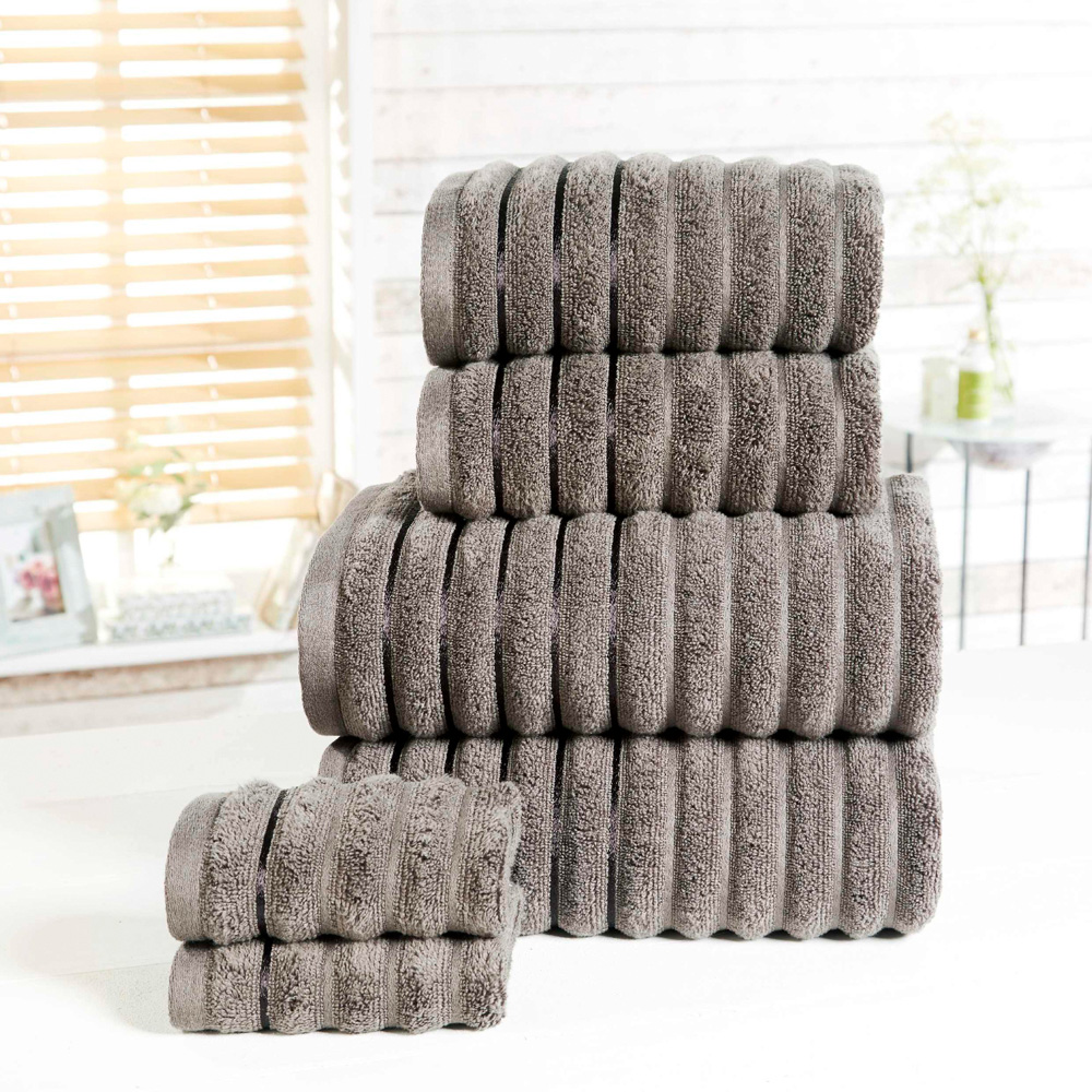 Rapport Home Charcoal Grey Ribbed Cotton Bath Towel Image 2
