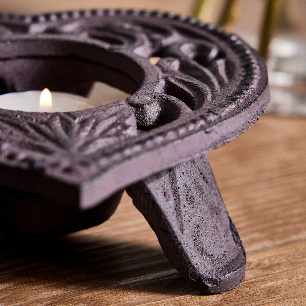 Dibor Antique Brown Cast Iron Heart Tealight Candle Holder 2 Pack Image 3