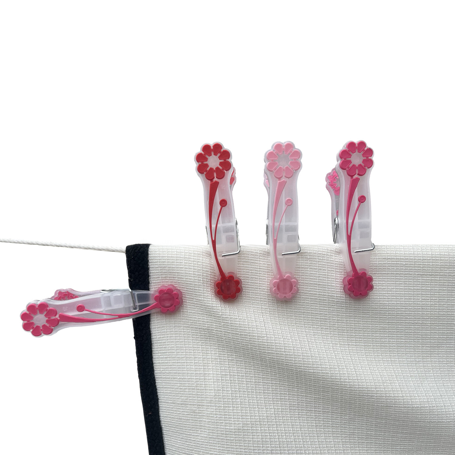 Pack of 24 Pink and Red Flower Pegs - Pink and Red Image 3