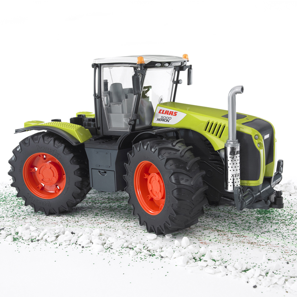 Bruder Kids Claas Xerion 5000 Playset Model Image 6