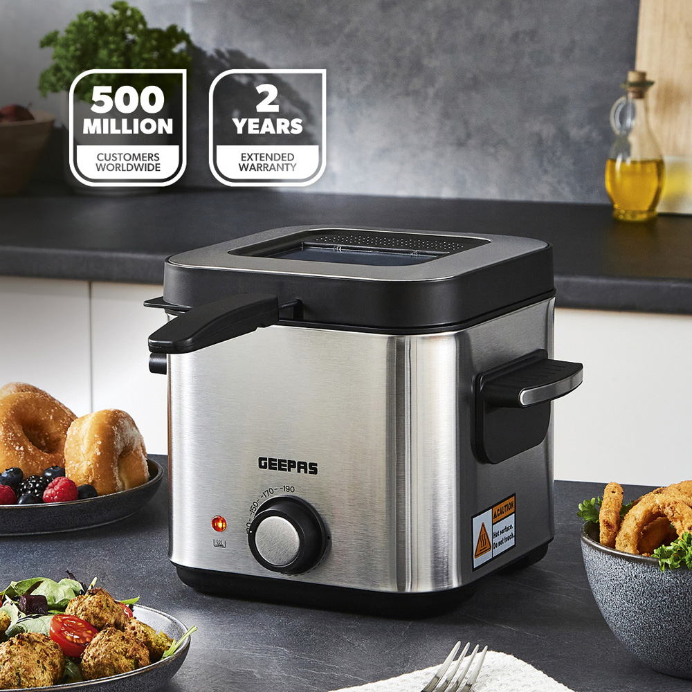 Geepas GDF36012UK Stainless Steel 1.5L Deep Fat Fryer 900W Image 2