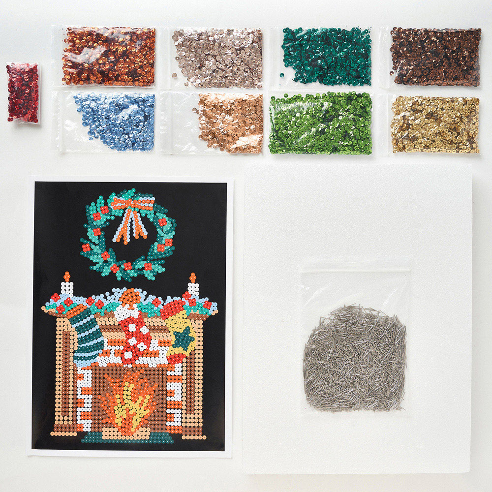 Simply Make Fireplace Christmas Sequin Craft Kit Image 2