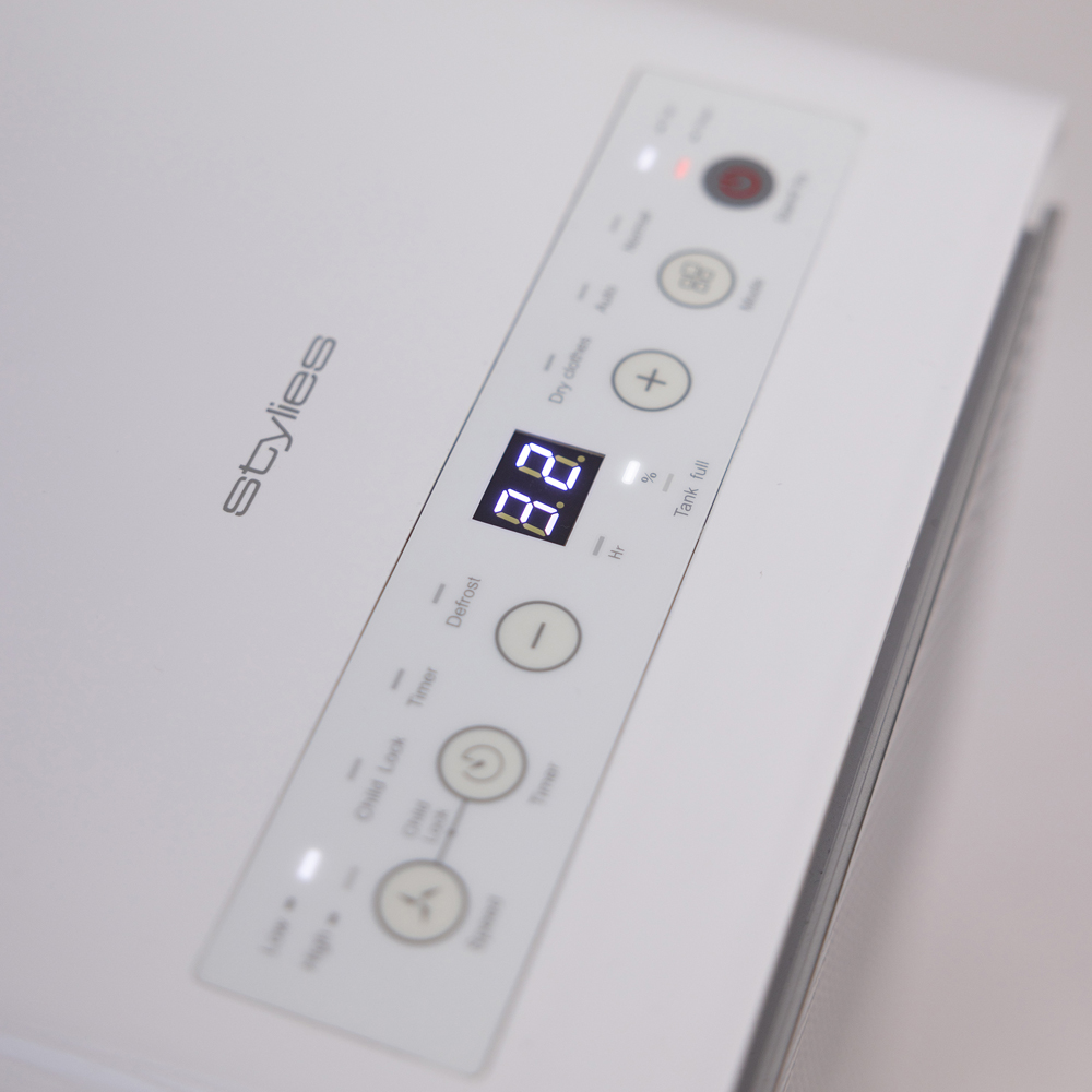 Stylies Regulas White Dehumidifier 12L Image 4