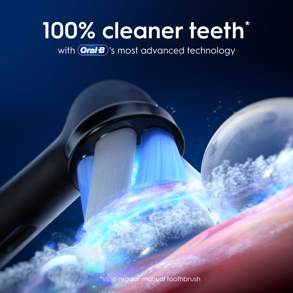 Oral-B iO 9 Black Onyx Edition Electric Toothbrush with Travel Case and Fast Charger Image 4