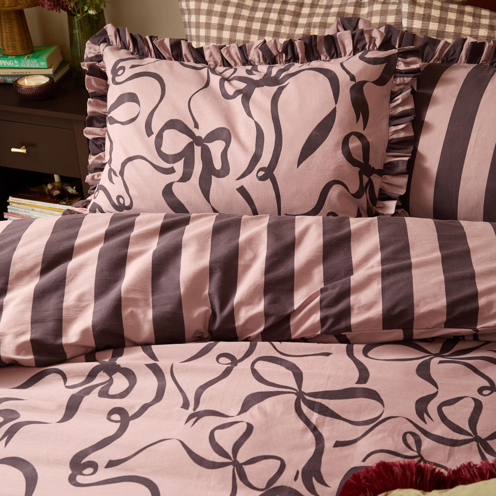Furn La Vie En King Size Mocha Bows Reversible Duvet Cover Set Image 3