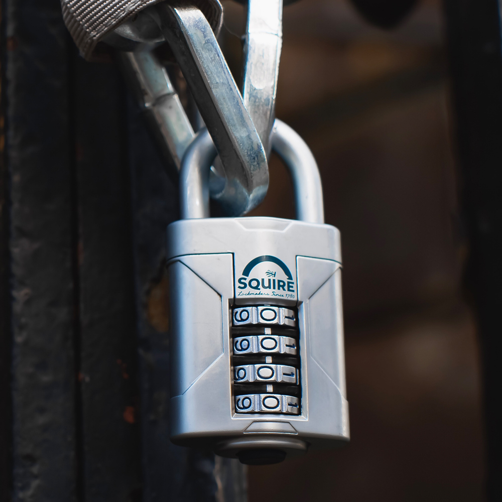 Squire 50mm 4 Wheel Combination Boron Shackle Padlock Image 5