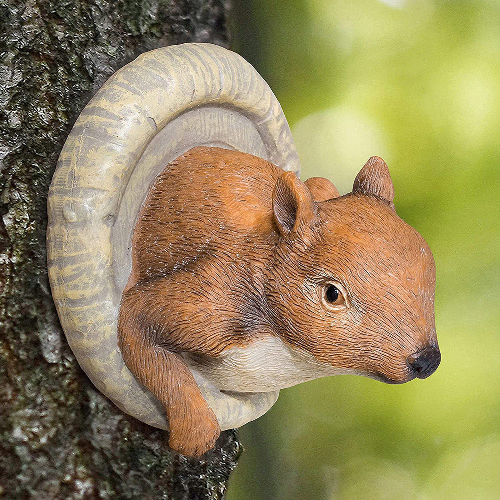 wilko 2 Piece Squirrel Tree Peeker Ornament Image 3