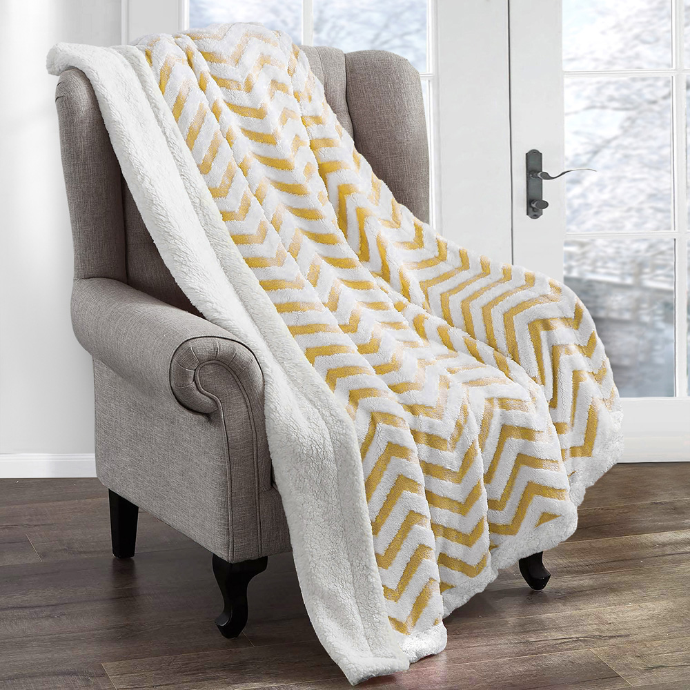 Velosso Ochre Chevron Sherpa Throw 100 x 150cm Image 2
