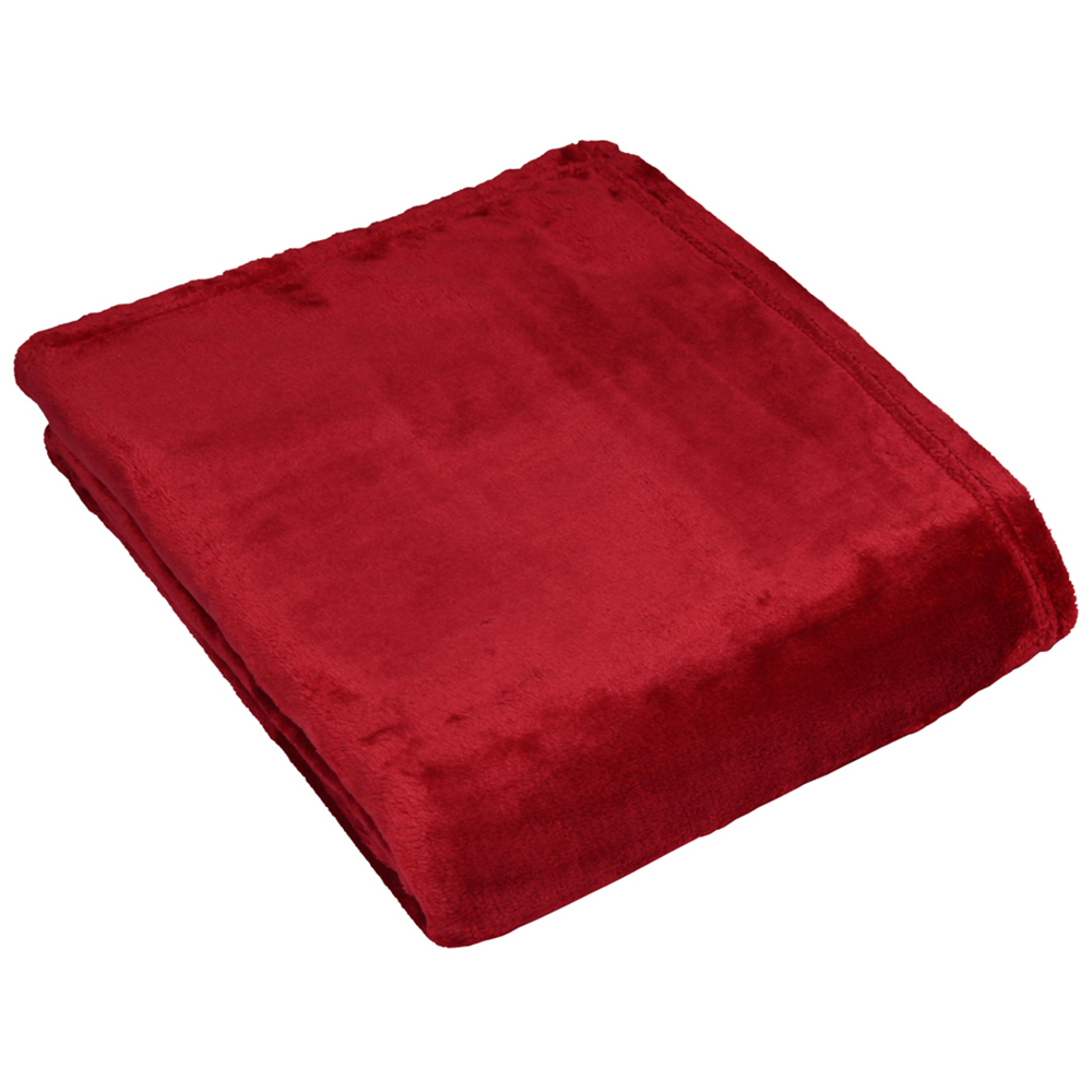 furn. Harlow Red Fleece Throw 140 x 180cm Image 1
