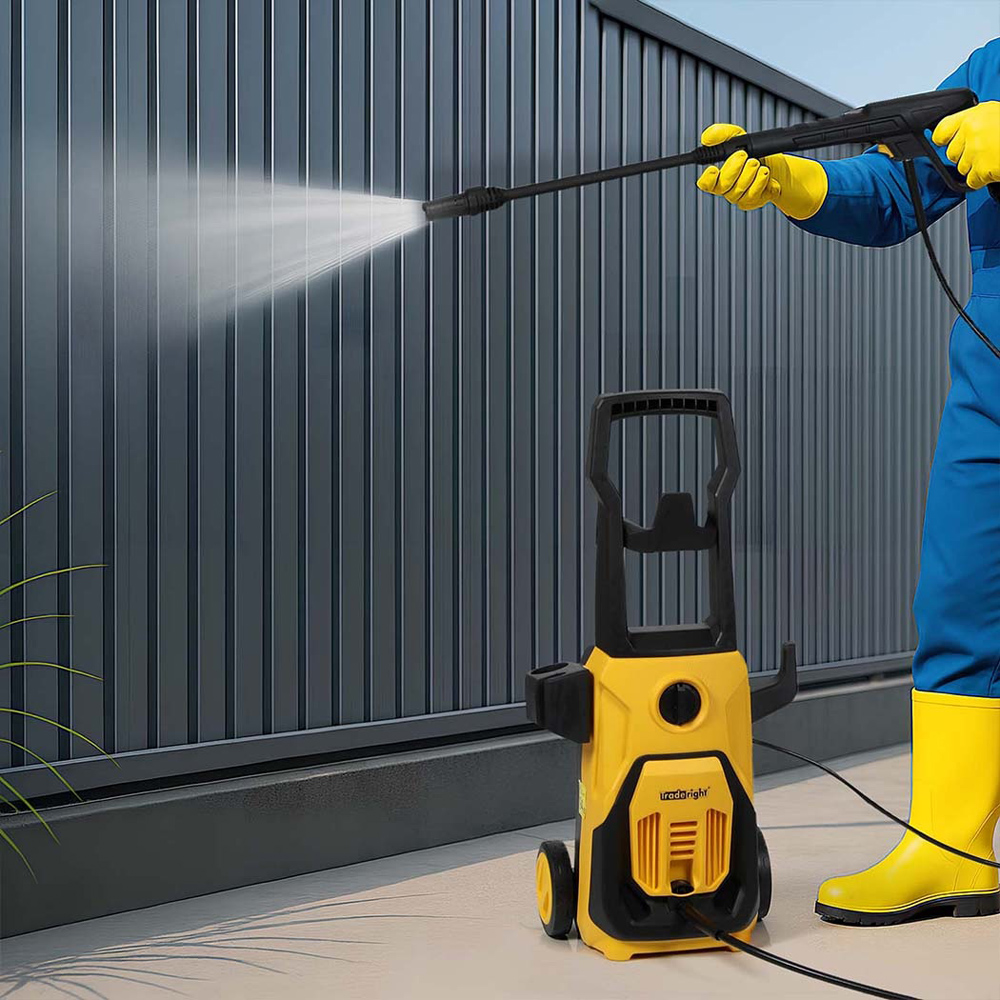 Traderight HW0290-UK 135 Bar High Power Portable Electric Car Pressure Washer with Accessories Image 2
