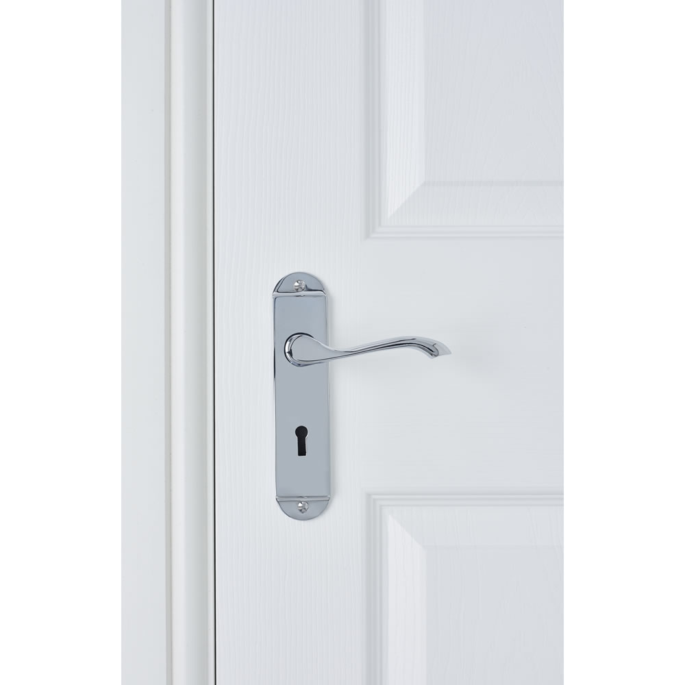 Wilko Ambassador Chrome Lock Door Handle Image 2