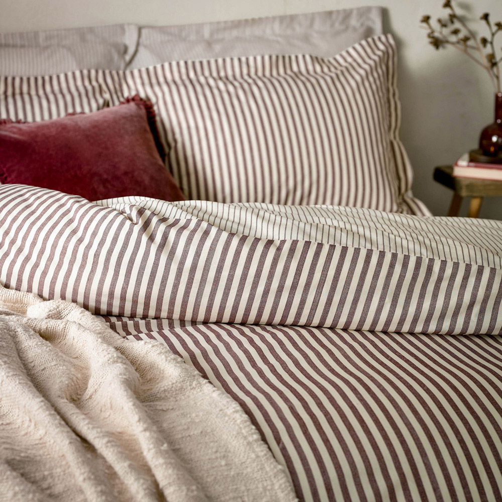 Yard Hebden Single Melange Stripe Cotton Beetroot Duvet Set Image 3