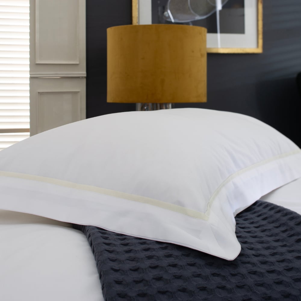 The Lyndon Company Hampstead King Size Cream Duvet Set Image 2