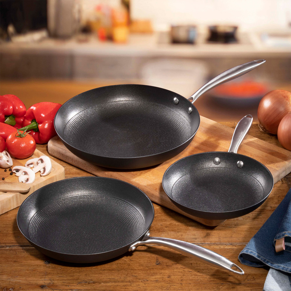 Shop Frying Pans
