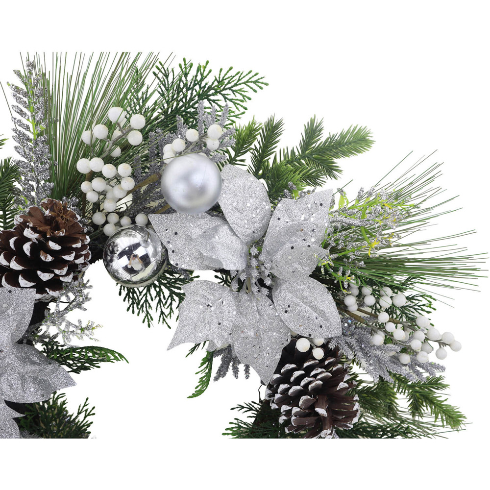 Silver Poinsettia Berry Wreath Image 2