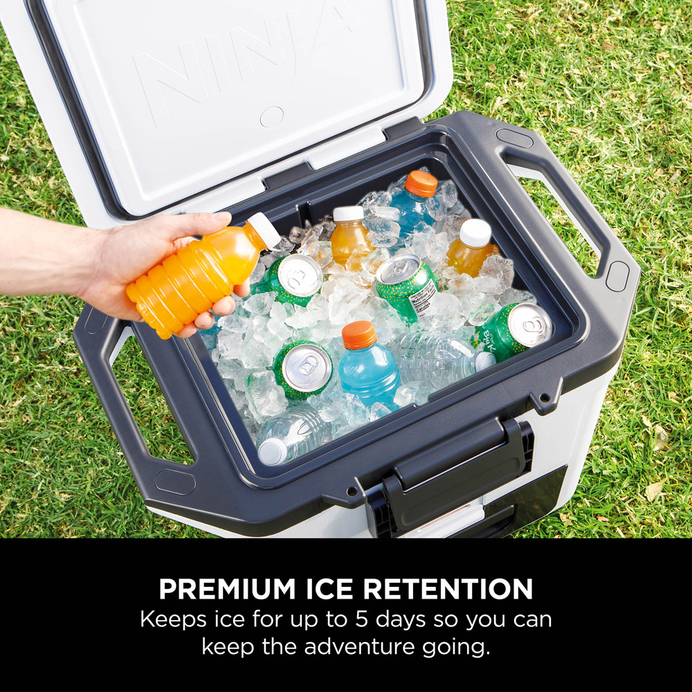 Ninja FrostVault FB131UKWH Cloud White Hard Cooler with Dry Zone 28L Image 6