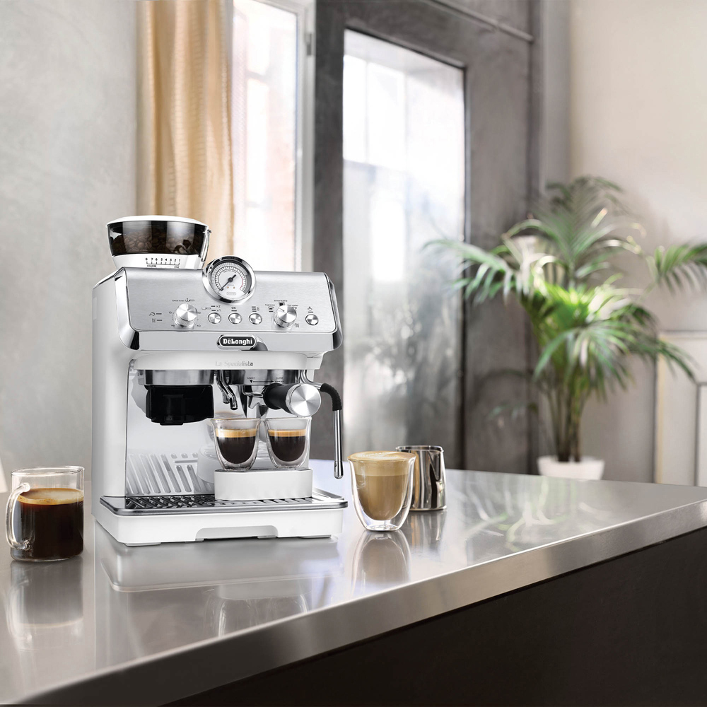 De'Longhi EC9155.WH White La Specialista Arte 1.2L Manual Coffee Machine Image 6