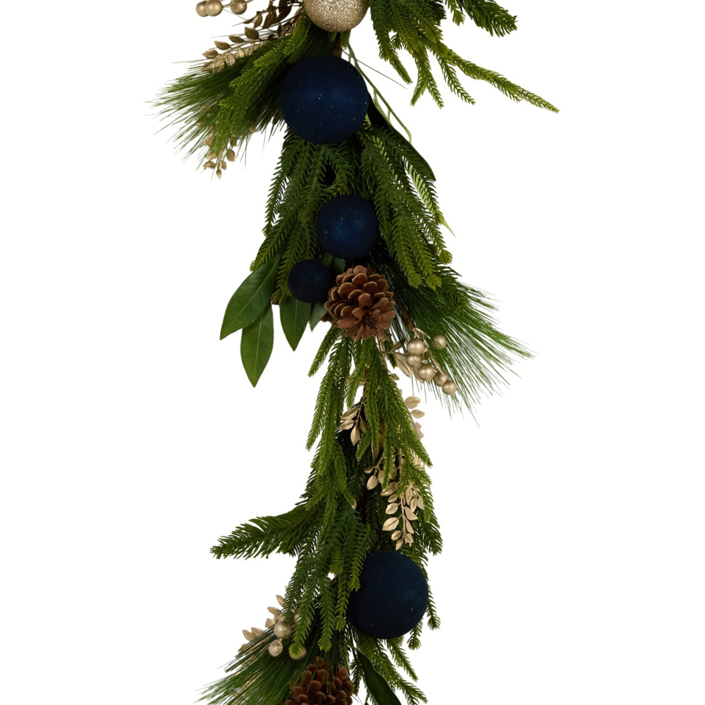 Midnight Champers Christmas Garland Image 5
