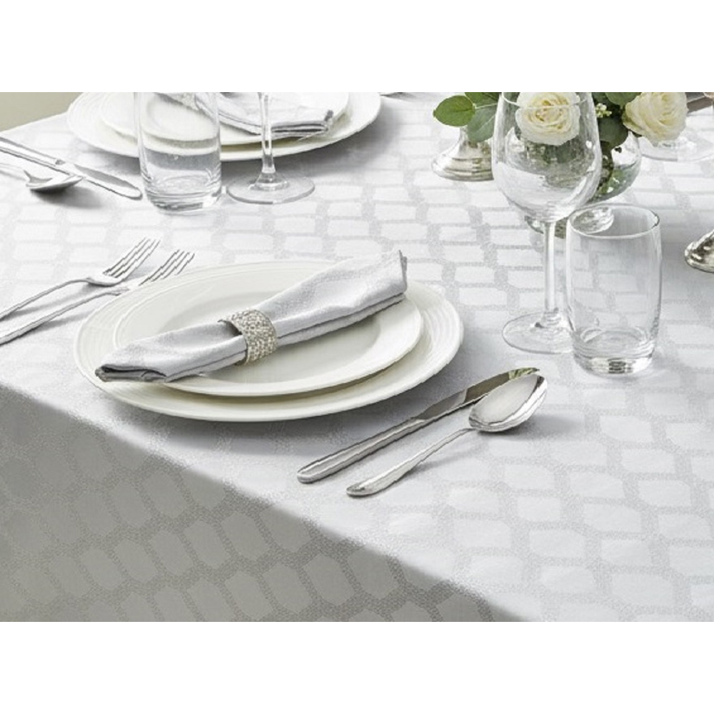 Waterside Geo Silver 9 Piece Tablecloth Set Image 3