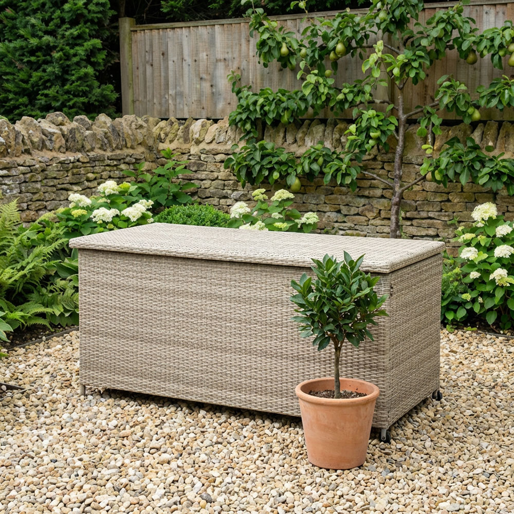 Malay Deluxe Cambridge Natural Rattan Effect Cushion Box Image 2