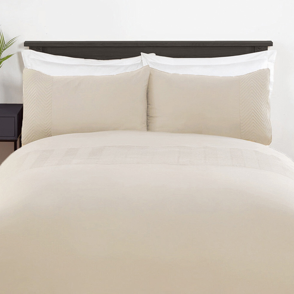 My Home Chevron Pinsonic Duvet Cover and Pillowcase Set - Midas / King Image 2