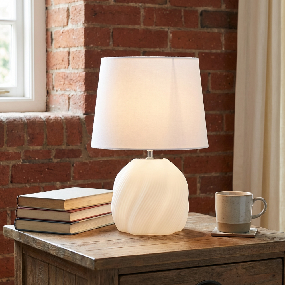 Millie Glass Table Lamp - White Image 4