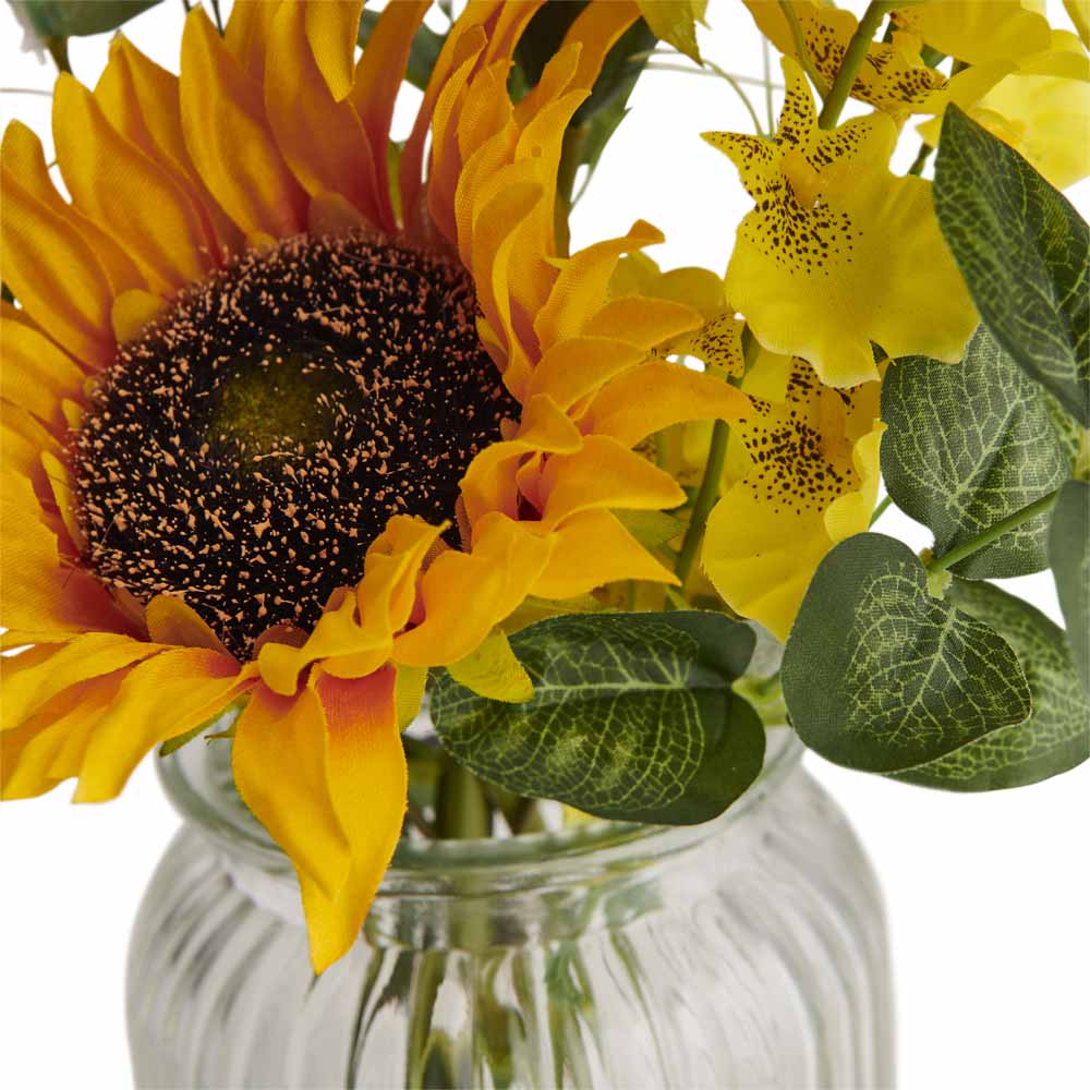 Wilko Sunflower Bouquet in Ribbed Vase Image 2