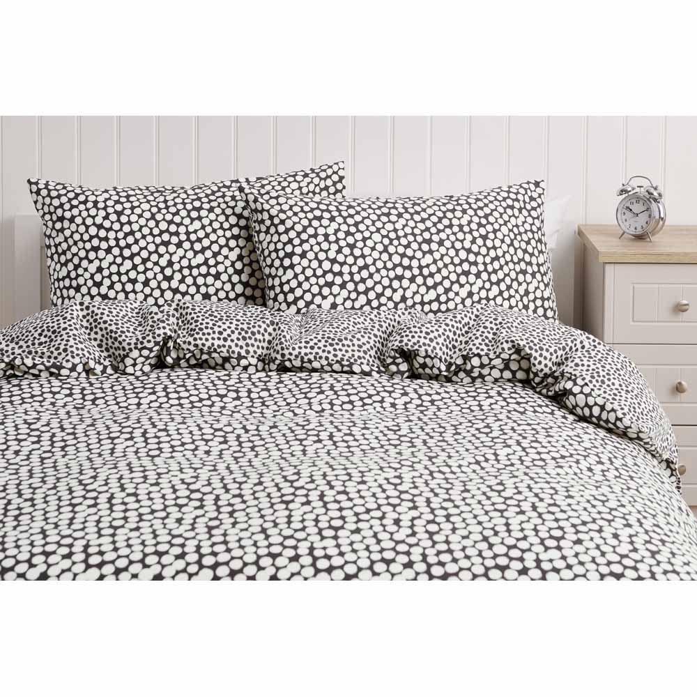 Wilko Grey Spots Duvet Set King Image 1