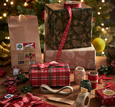 Christmas Bows, Ribbons &amp; decorations