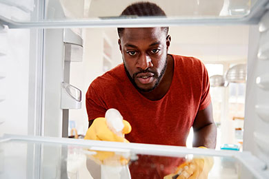 clean-fridge-freezer-blog.jpg