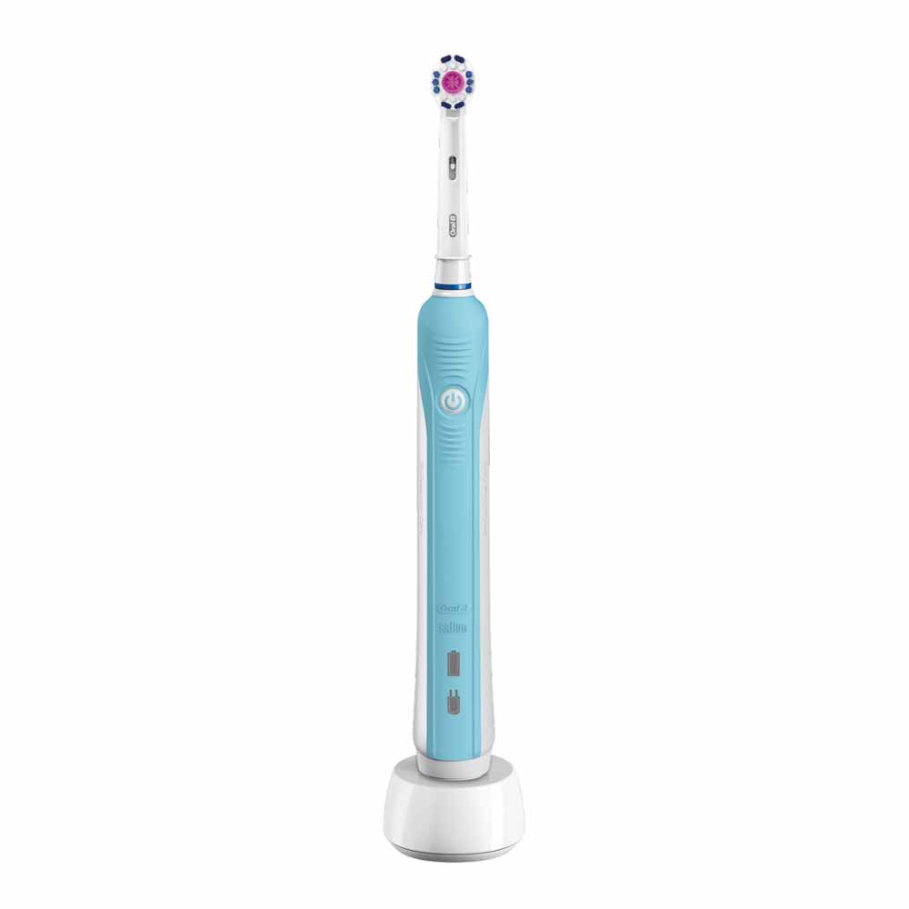 OralB Pro 600 3DWhite Rechargeable Electric Toothbrush Wilko