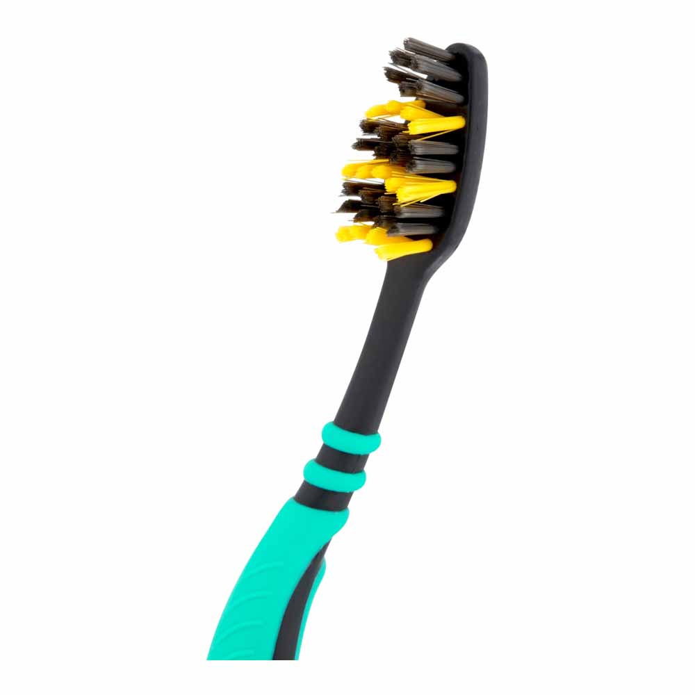 Colgate ZigZag Charcoal Toothbrush 3 Pack Image 2