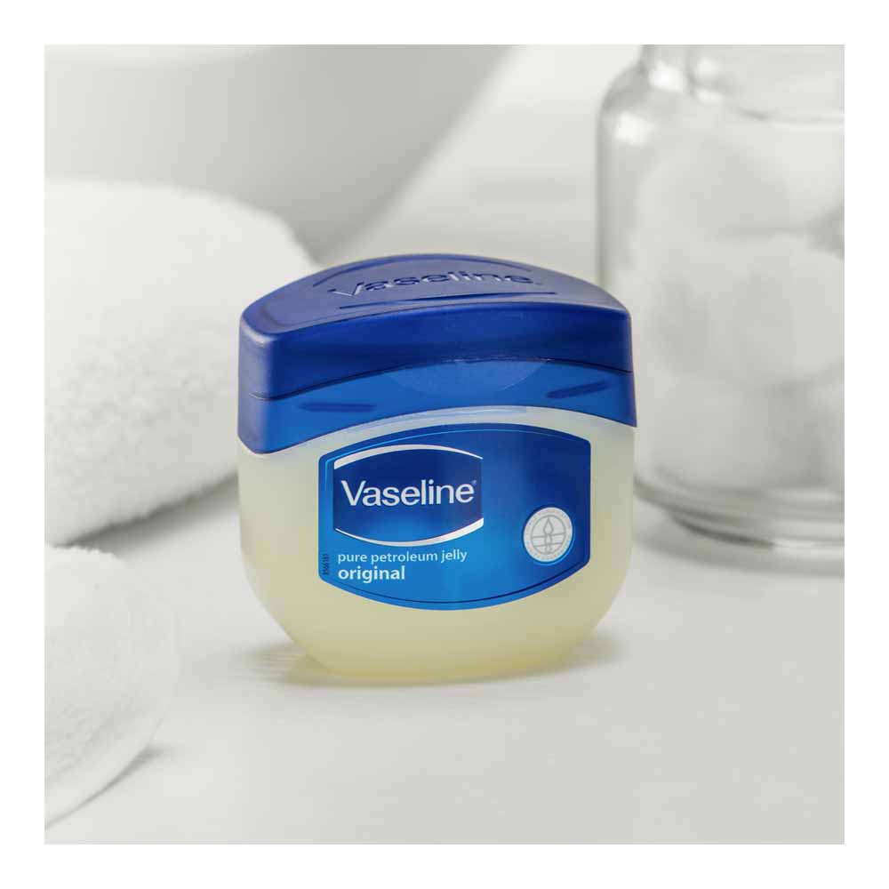Vaseline Pure Petroleum Jelly Original 100ml Image 6